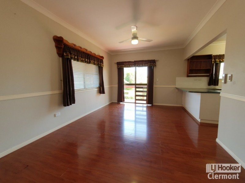 11 Risien Street, Clermont QLD 4721