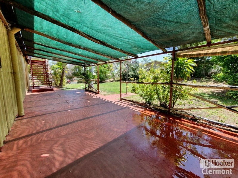 11 Risien Street, Clermont QLD 4721