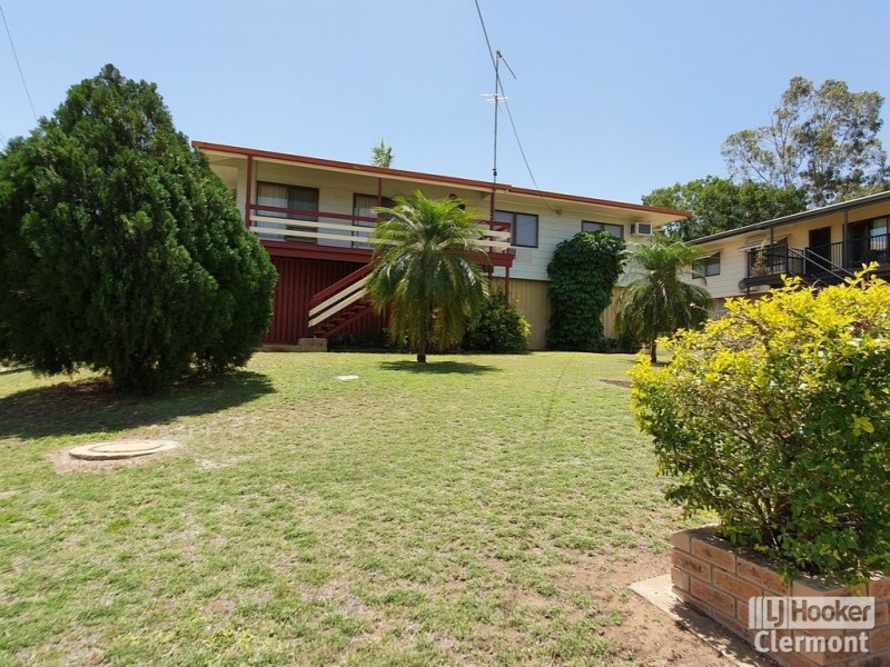 11 Risien Street, Clermont QLD 4721