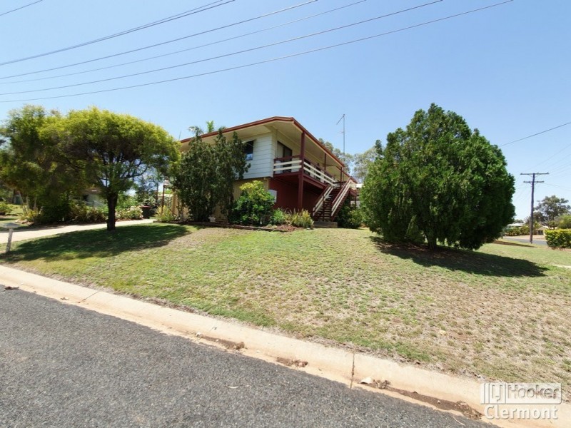 11 Risien Street, Clermont QLD 4721