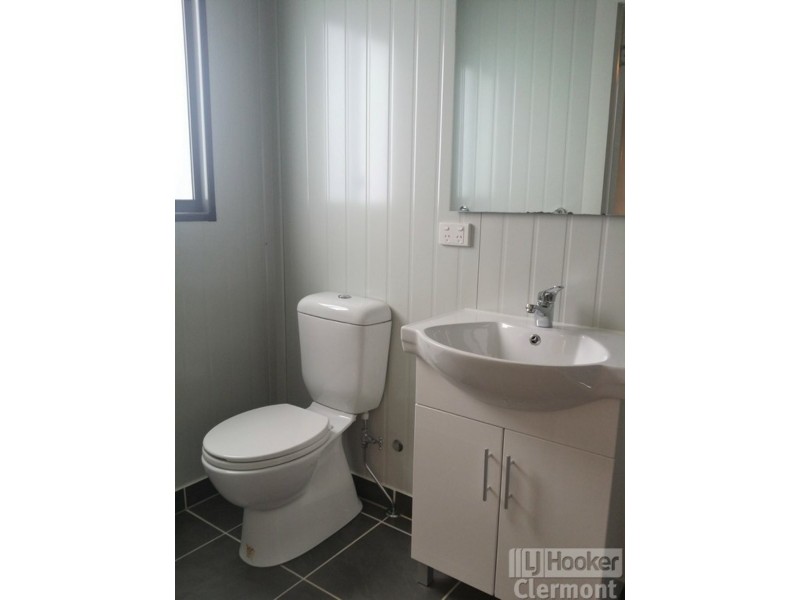 11 French Court, Clermont QLD 4721