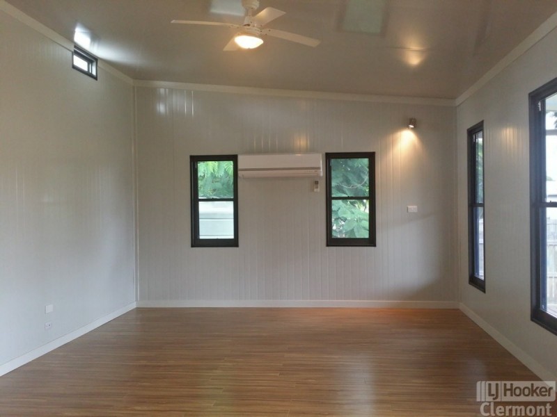 11 French Court, Clermont QLD 4721