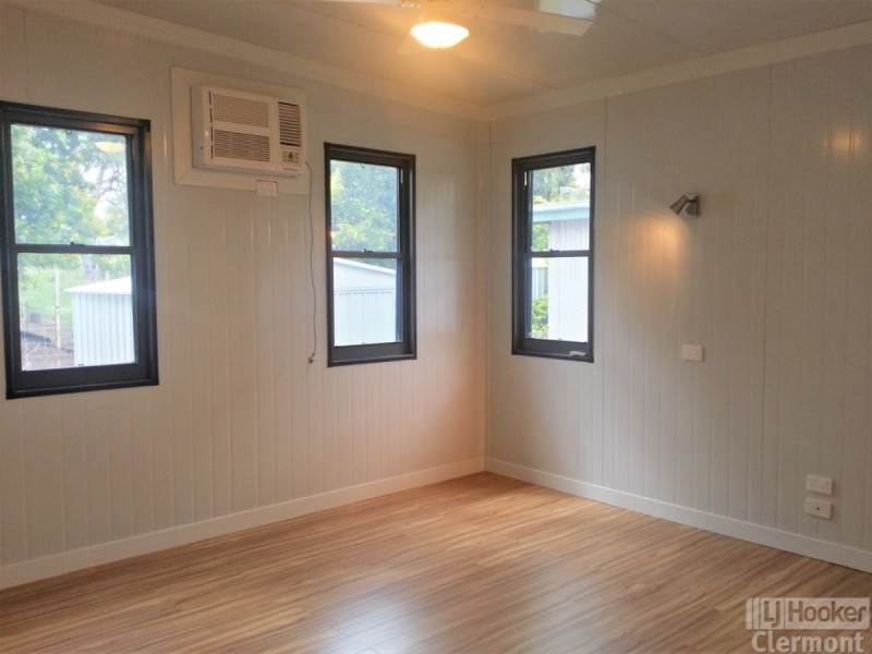 11 French Court, Clermont QLD 4721