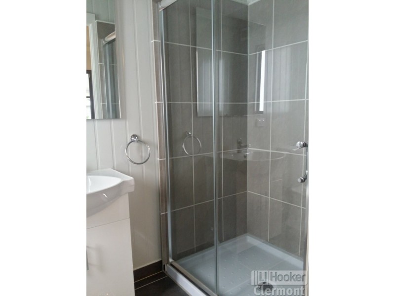 11 French Court, Clermont QLD 4721