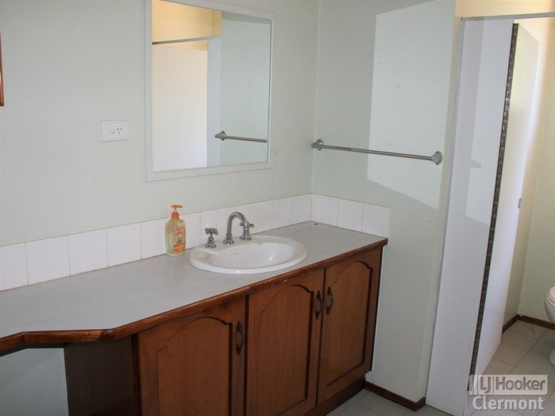 42 Rubyvale Road, Clermont QLD 4721