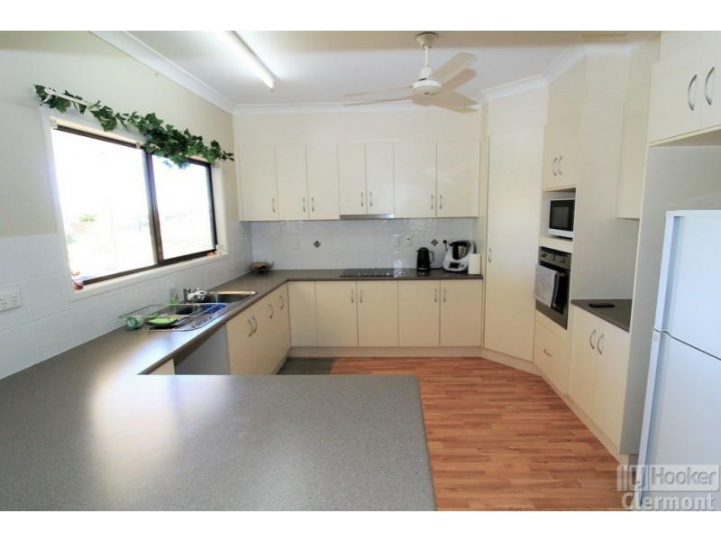 12 Samson Street, Clermont QLD 4721