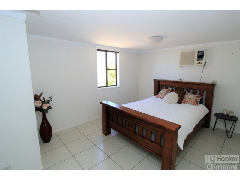 12 Samson Street, Clermont QLD 4721