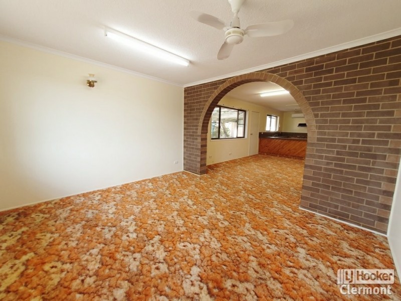 9 Blamey Street, Clermont QLD 4721