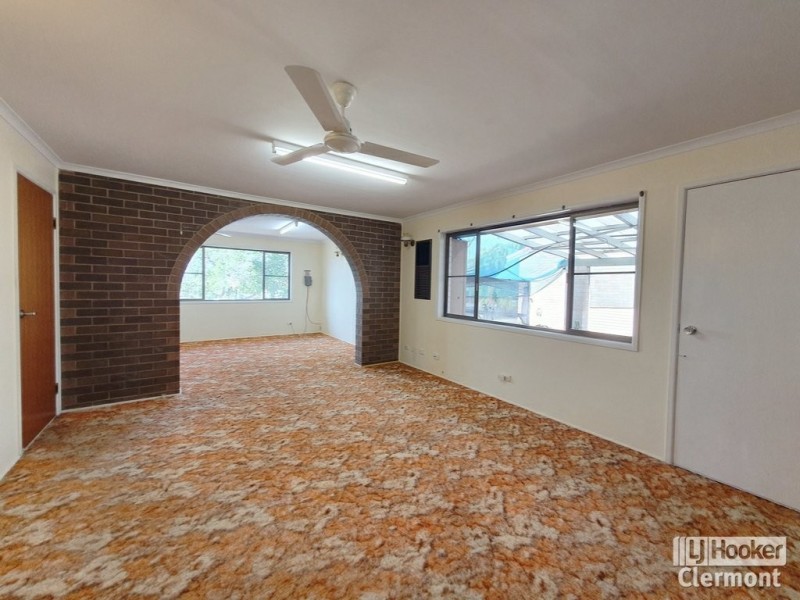 9 Blamey Street, Clermont QLD 4721