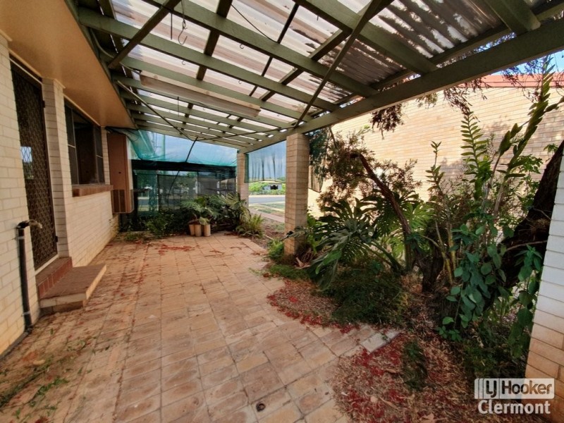 9 Blamey Street, Clermont QLD 4721