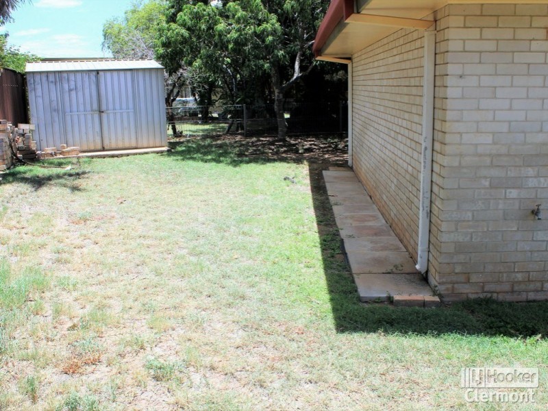 9 Blamey Street, Clermont QLD 4721