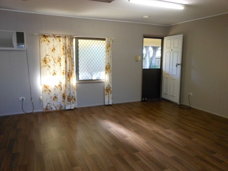 25 Monash Court, Clermont QLD 4721