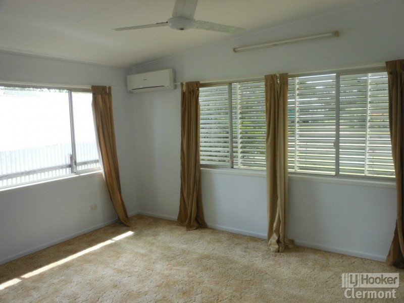 20 Kitchener Street, Clermont QLD 4721