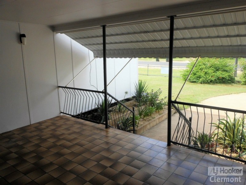 20 Kitchener Street, Clermont QLD 4721