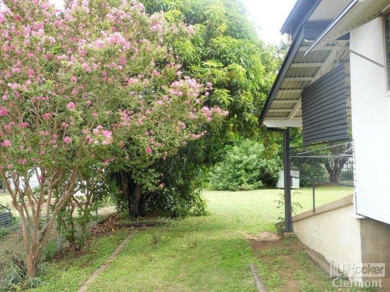 20 Kitchener Street, Clermont QLD 4721