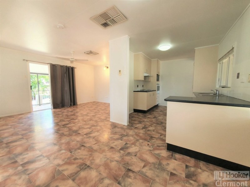 19 Monash Court, Clermont QLD 4721