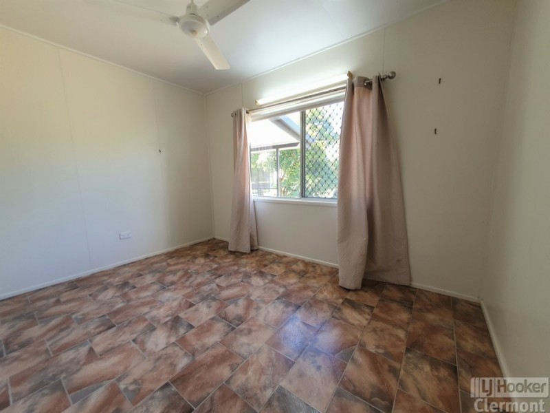 19 Monash Court, Clermont QLD 4721