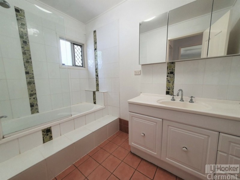 19 Monash Court, Clermont QLD 4721