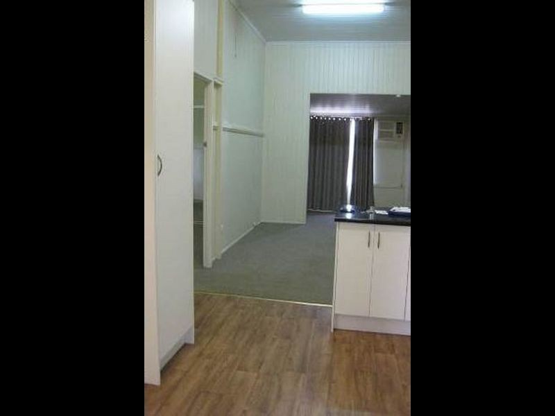 Unit 1 ,2 & 3/7 Box Street, Clermont QLD 4721