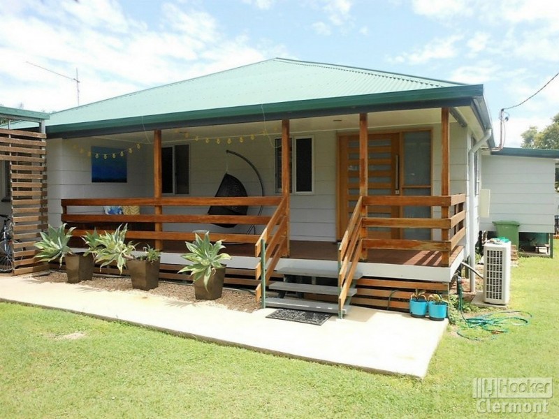 8 Sirius Street, Clermont QLD 4721