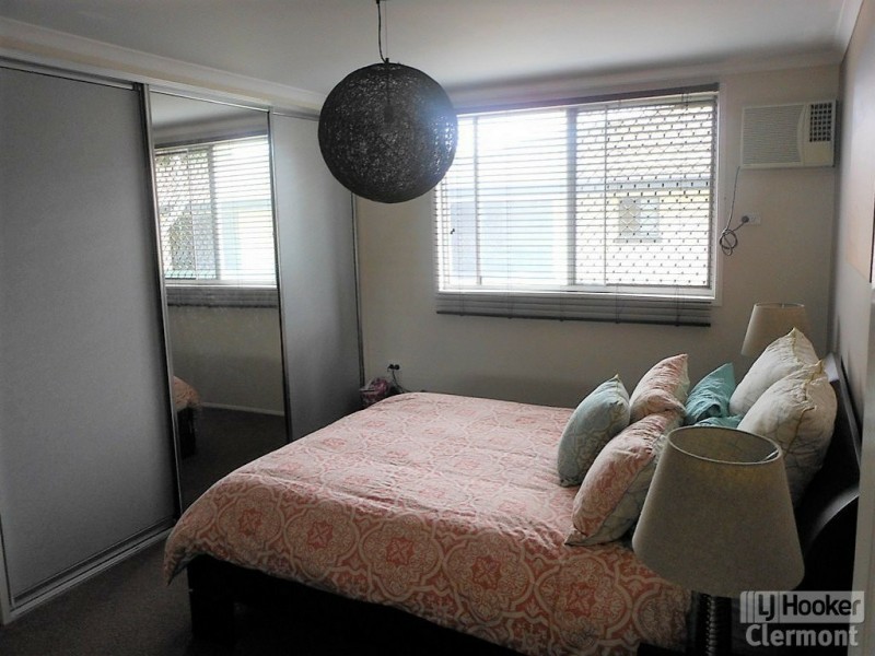 8 Sirius Street, Clermont QLD 4721
