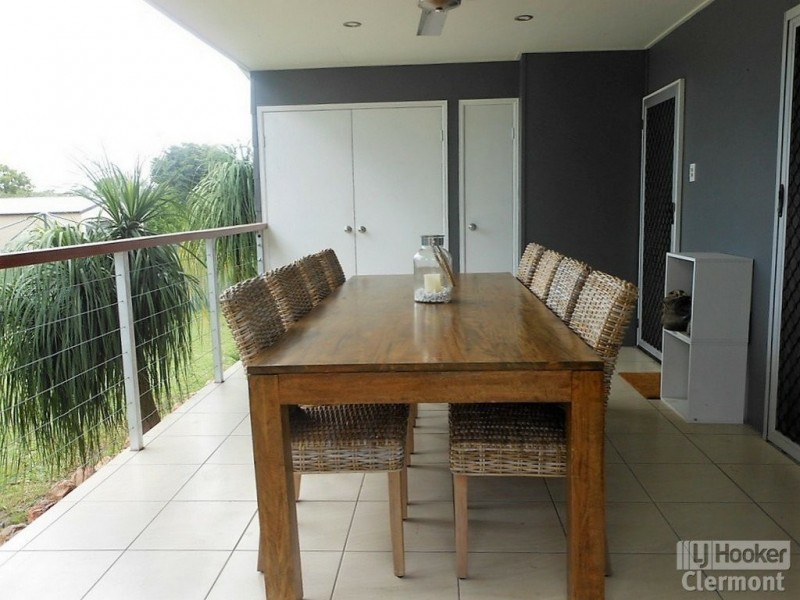 8 Sirius Street, Clermont QLD 4721