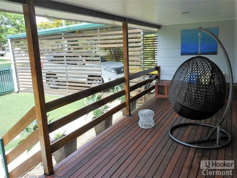8 Sirius Street, Clermont QLD 4721