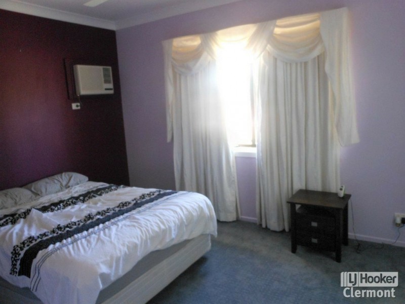 14 Carina Crescent, Clermont QLD 4721