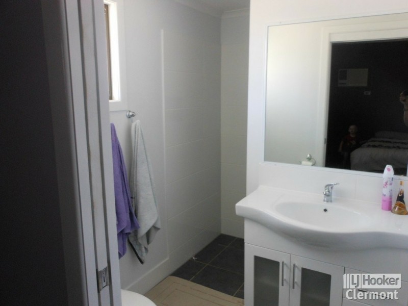 14 Carina Crescent, Clermont QLD 4721