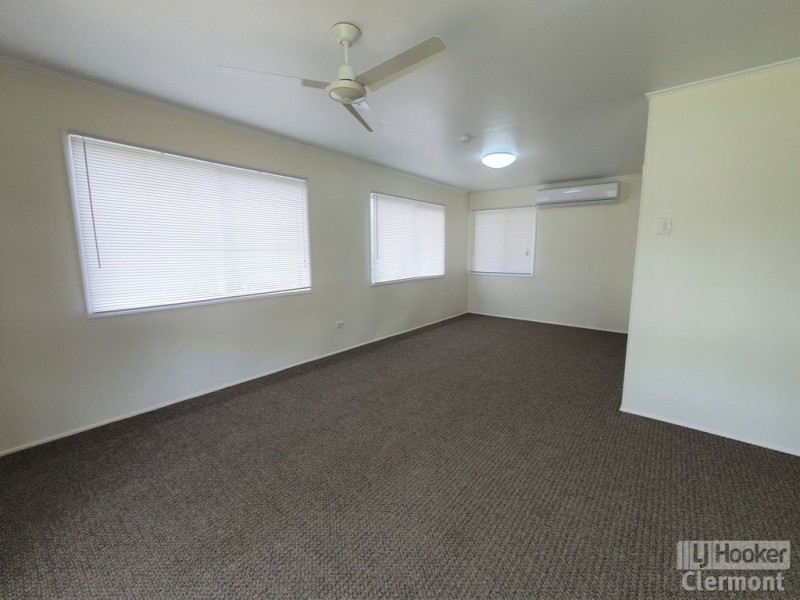 62 Capricorn Street, Clermont QLD 4721