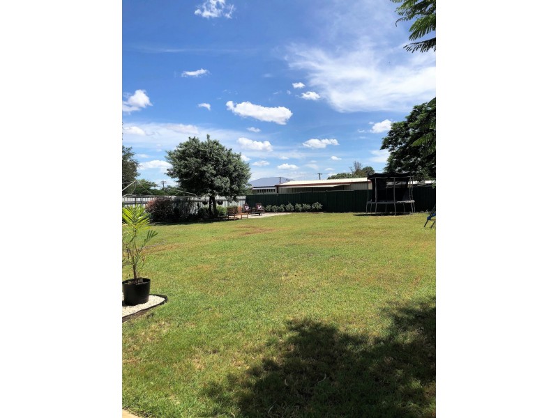 12 Kitchener Street, Clermont QLD 4721