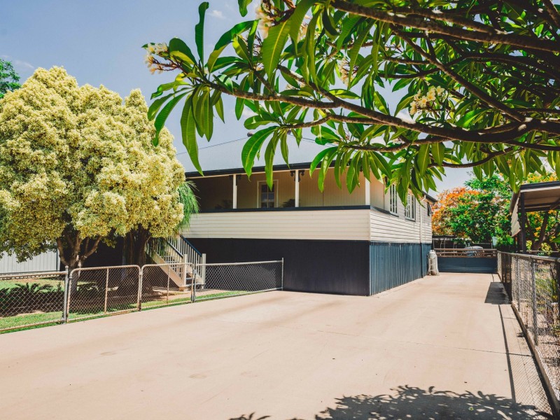 12 Kitchener Street, Clermont QLD 4721