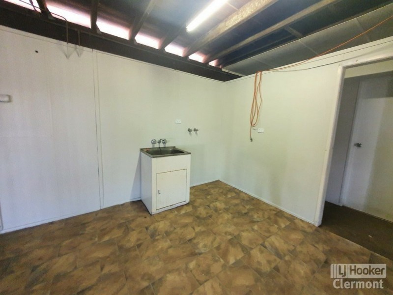 12 Hetherington Street, Clermont QLD 4721