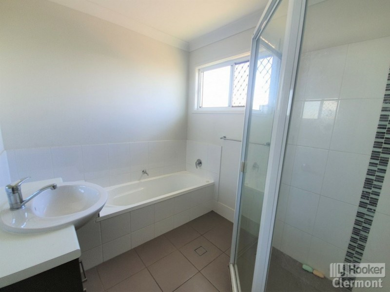 Unit 1/47 McDonald Flat Road, Clermont QLD 4721