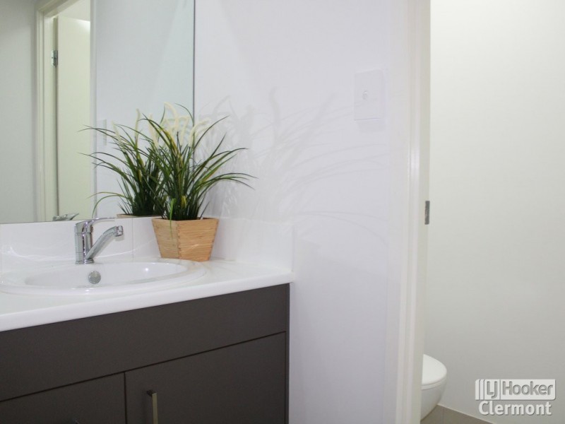 Unit 1/47 McDonald Flat Road, Clermont QLD 4721