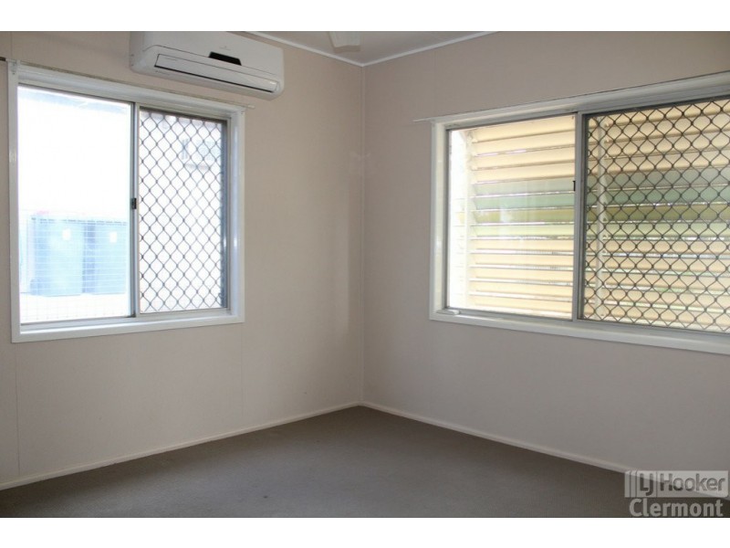 5 French Court, Clermont QLD 4721