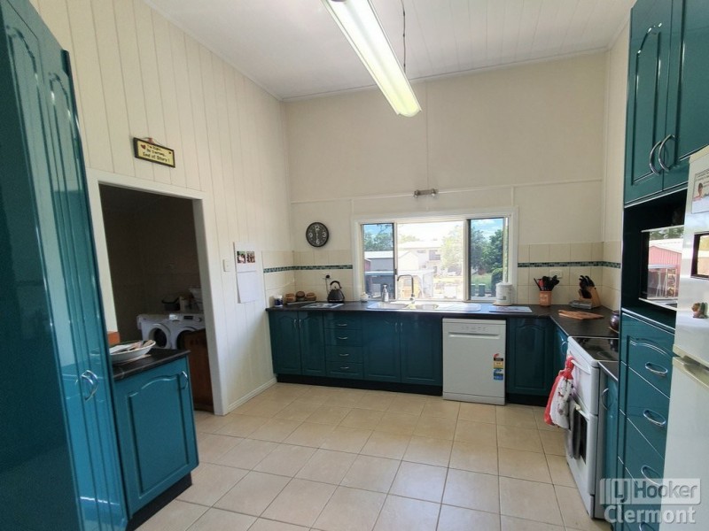 10 Daintree Street, Clermont QLD 4721