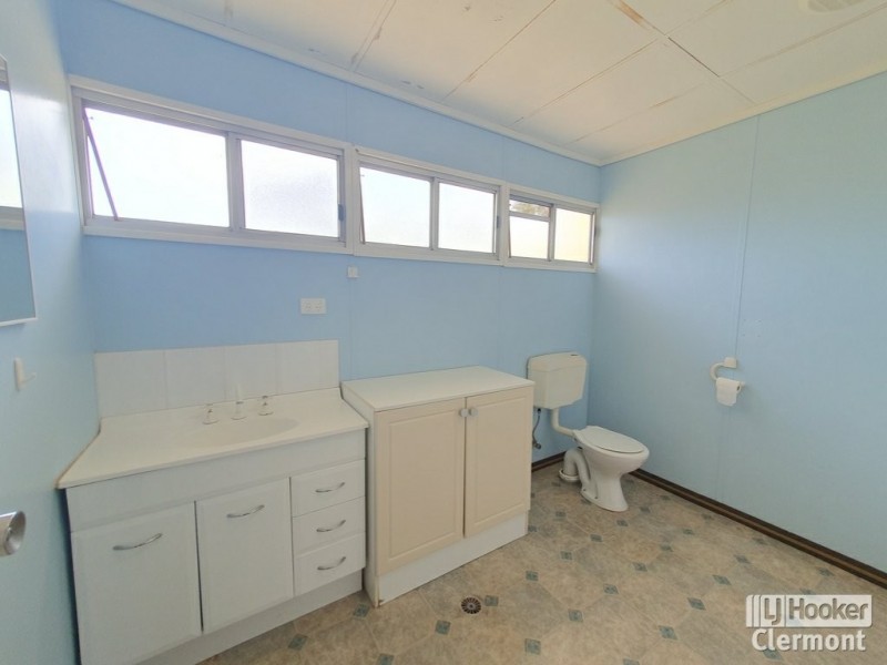 Unit 3/34 Francis Street, Clermont QLD 4721