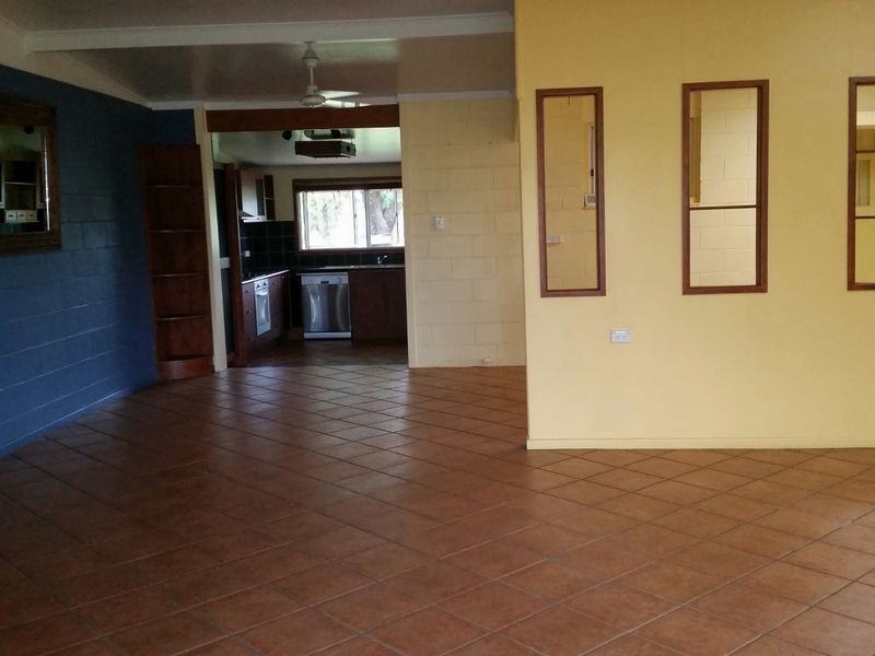 18 Mistletoe Street, Clermont QLD 4721