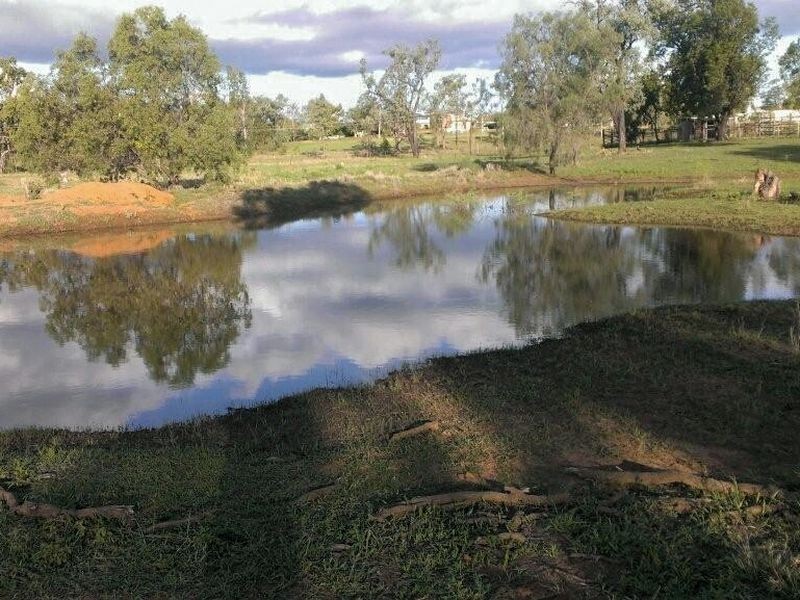 18 Mistletoe Street, Clermont QLD 4721