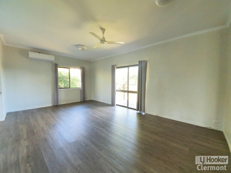 8 Davis Court, Clermont QLD 4721