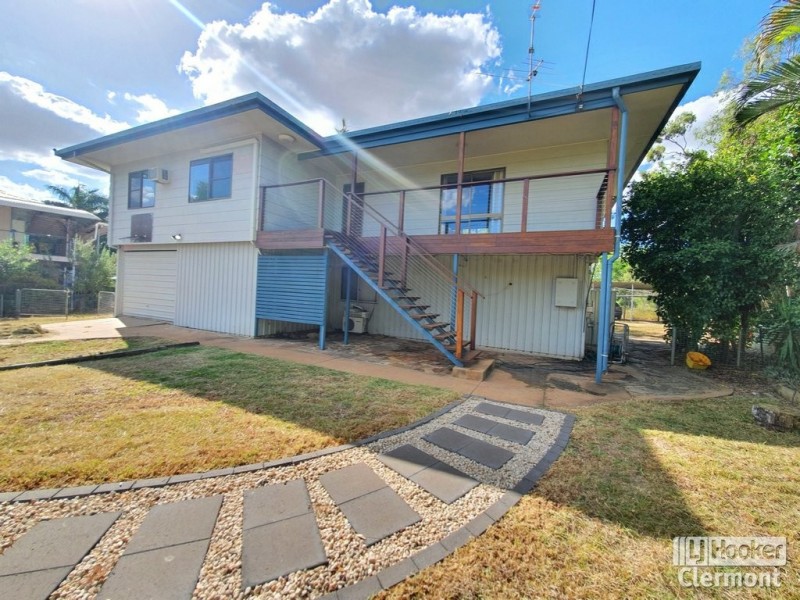 8 Davis Court, Clermont QLD 4721