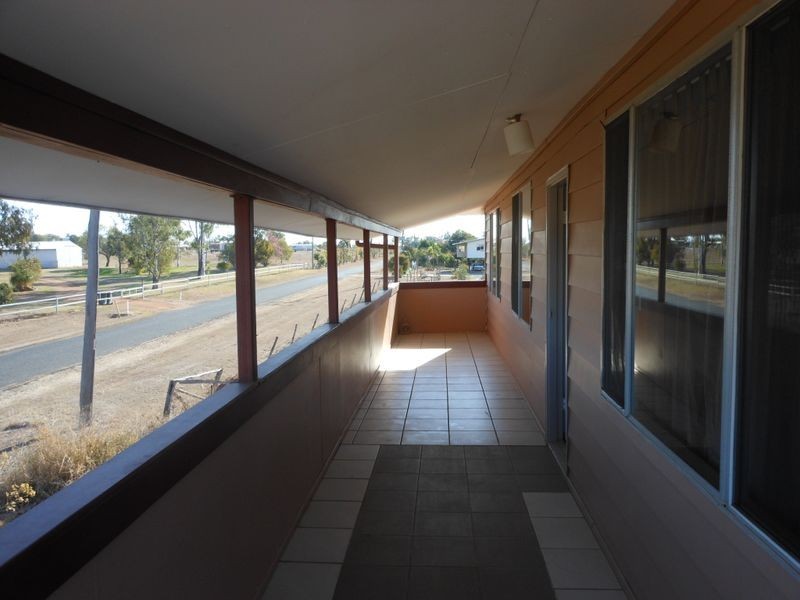 38 Melrose Drive, Clermont QLD 4721