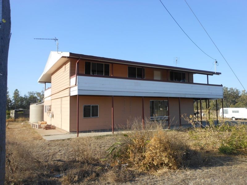 38 Melrose Drive, Clermont QLD 4721