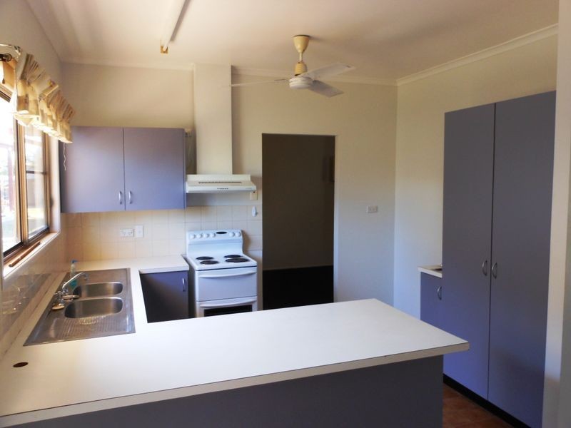 9 Athol Court, Clermont QLD 4721