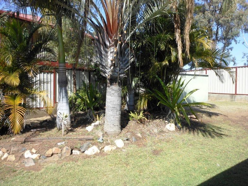 9 Athol Court, Clermont QLD 4721