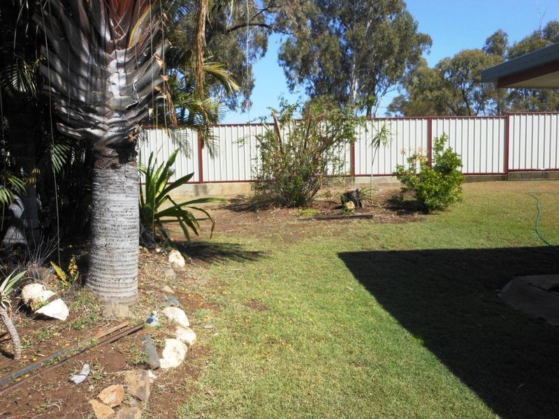 9 Athol Court, Clermont QLD 4721
