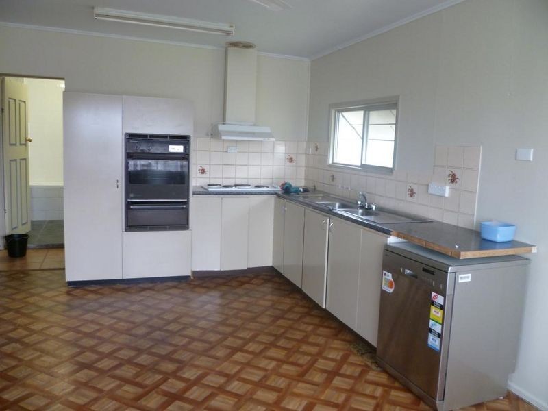 7 East Lane, Clermont QLD 4721