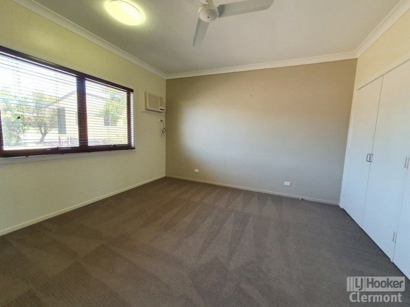 4 Blamey Street, Clermont QLD 4721