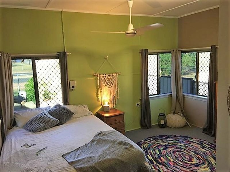 12 Box Street, Clermont QLD 4721